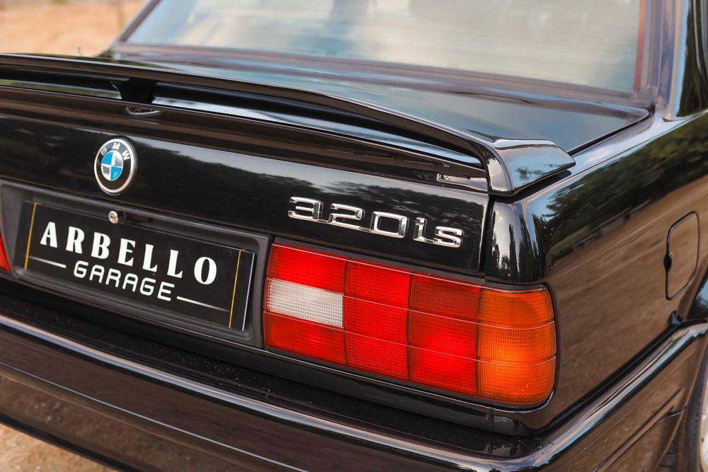 BMW E30 320IS unicórnio e clássico da BMW