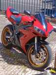 R1 Janeiro 2005 pintura nova nas carenagens pneus novos