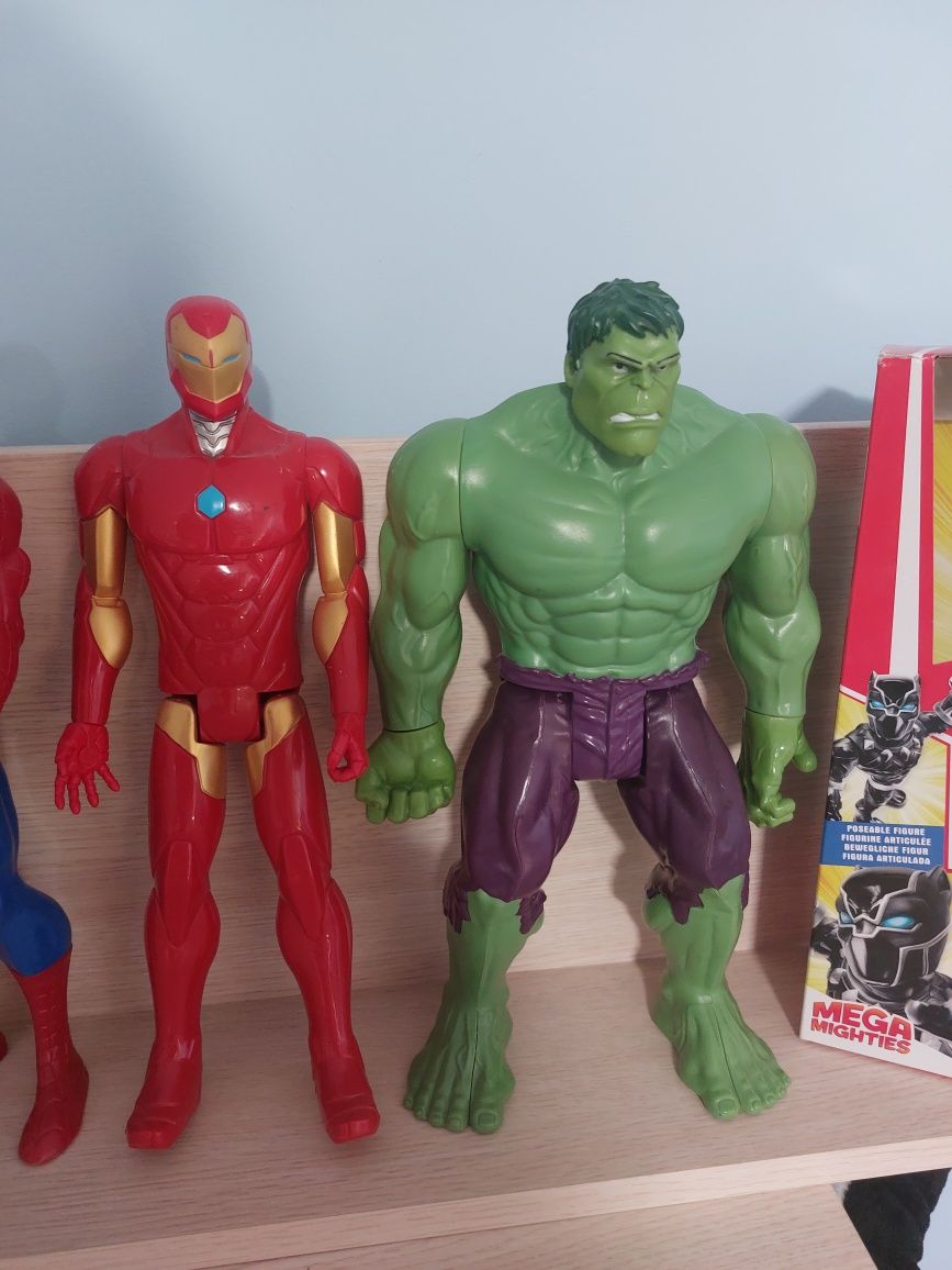 Figurki Super hero hulk torn batman Iron man czarna pantera