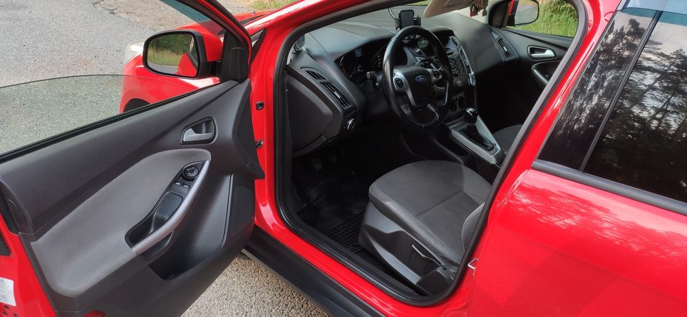Ford Focus  3  2013 год