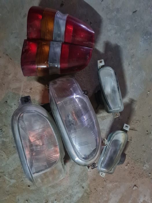 Ford Escort faróis e farolins