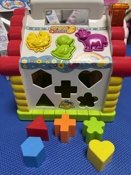 Іграшковий будинок теремок інтерактивний, сортер