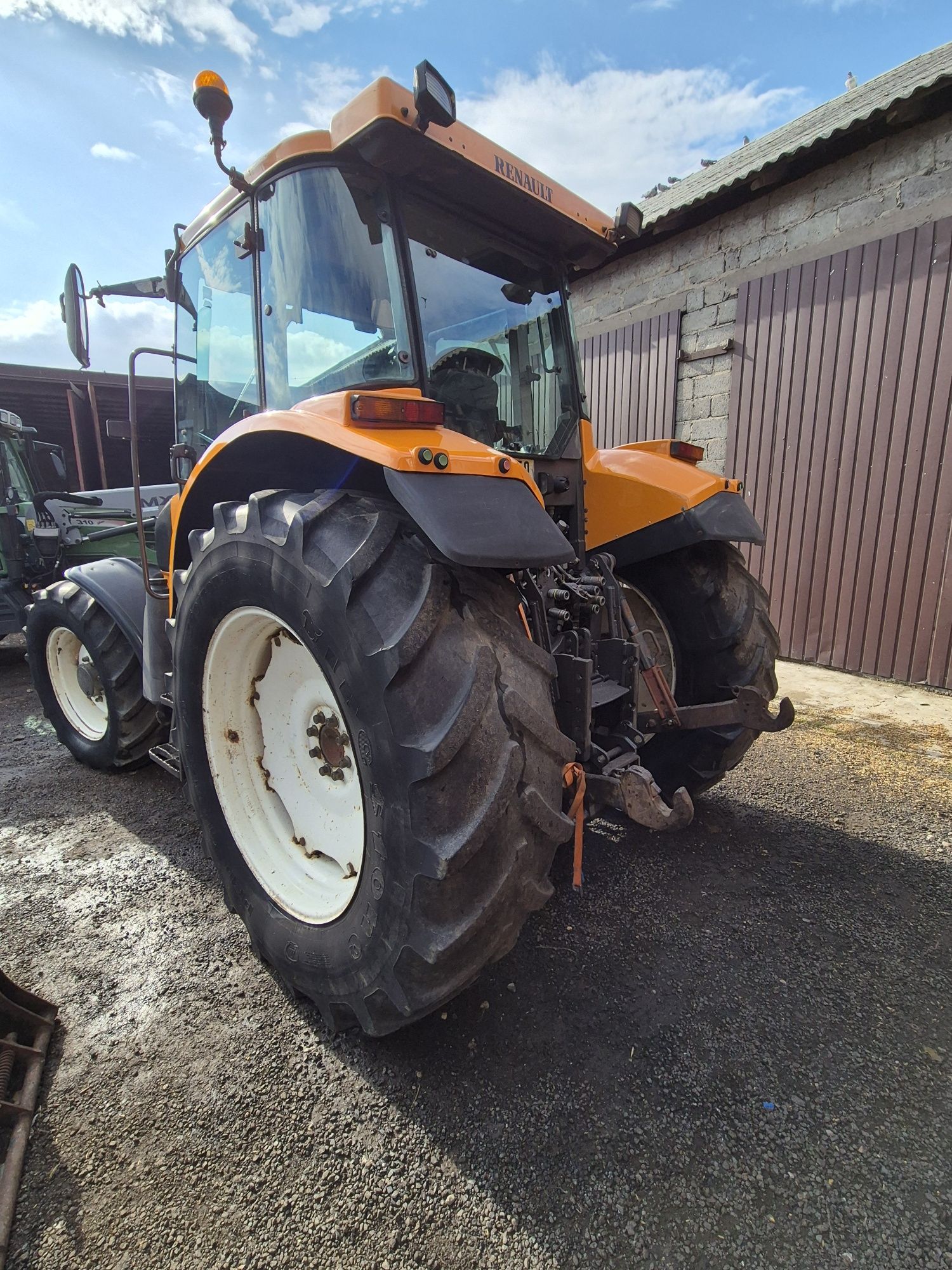 Renault Ares 620 # 2002 rok# BRUTTO#610#630