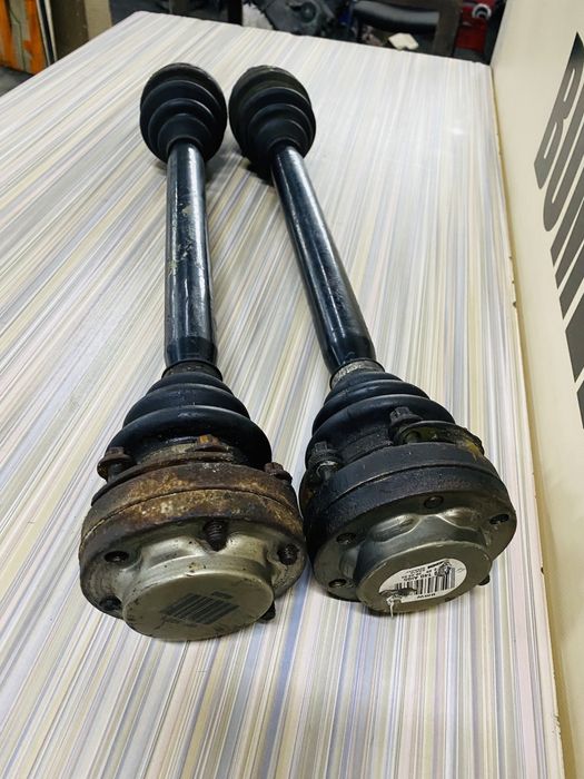 Полуосі БМВ Е39 М52 М54 2.0 2.2 Полуось 520 Бензин Кулак 1 229 140