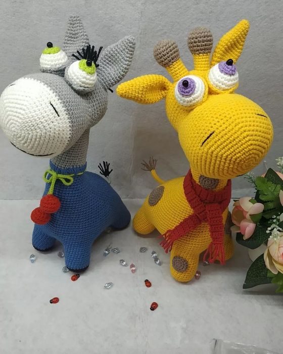 Олень,  лама, жираф, віслюк, корова, іграшки ручної роботи