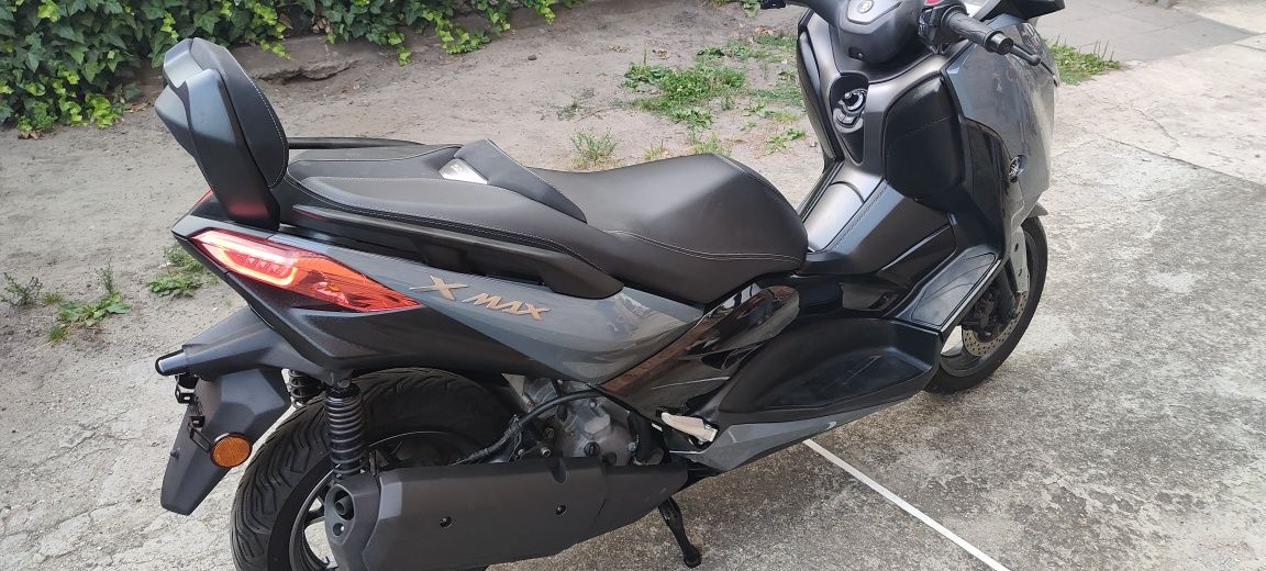 Yamaha x max 300