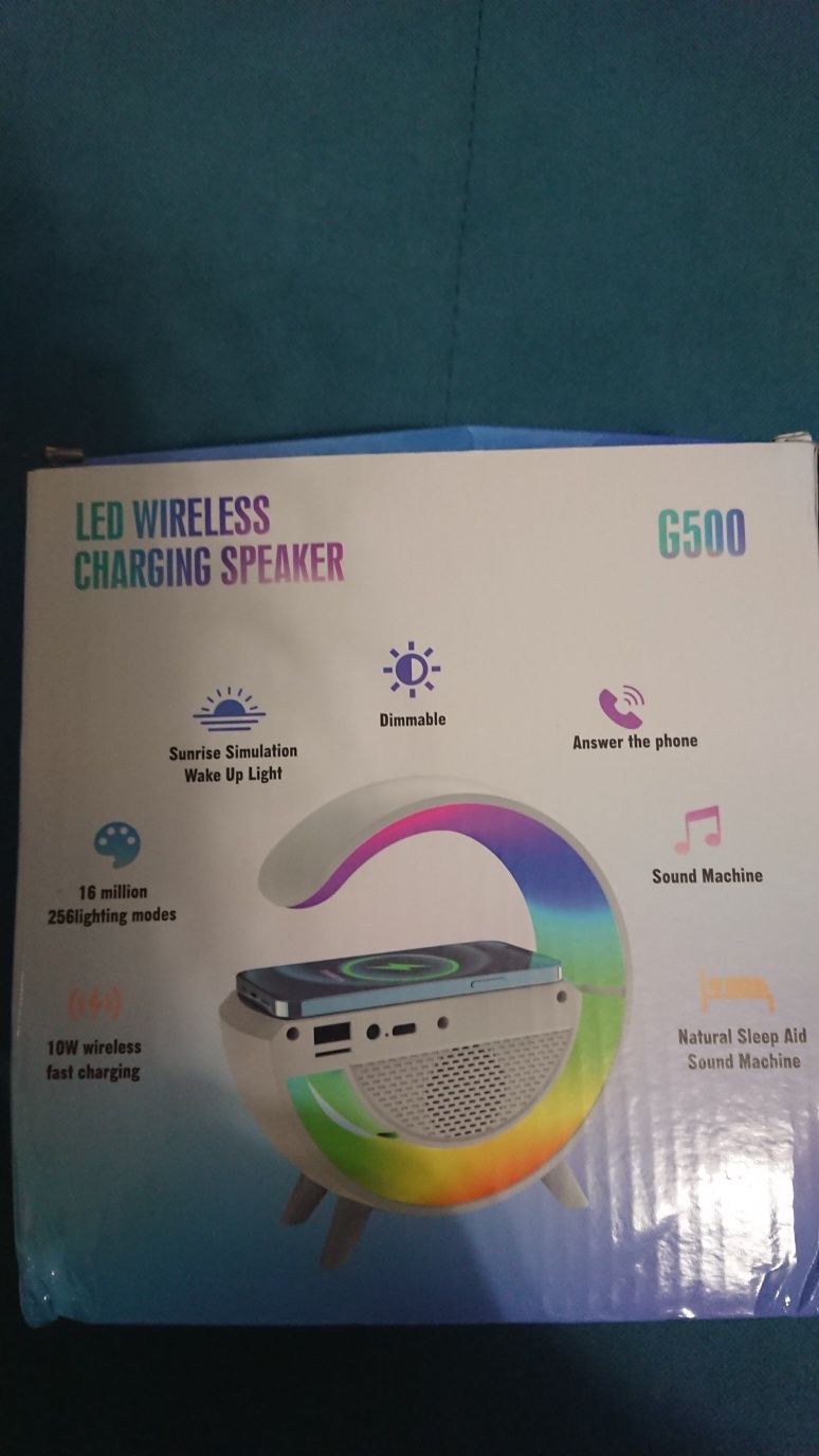 Głośnik bezprzewodowy bluetooth, radio, lampka i ładowarka w 1  NOWE