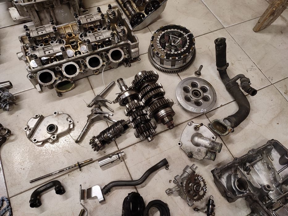 Yamaha FZ6 Fazer RJ07 części wał głowica kapa skrzynia cylinder RJ507E