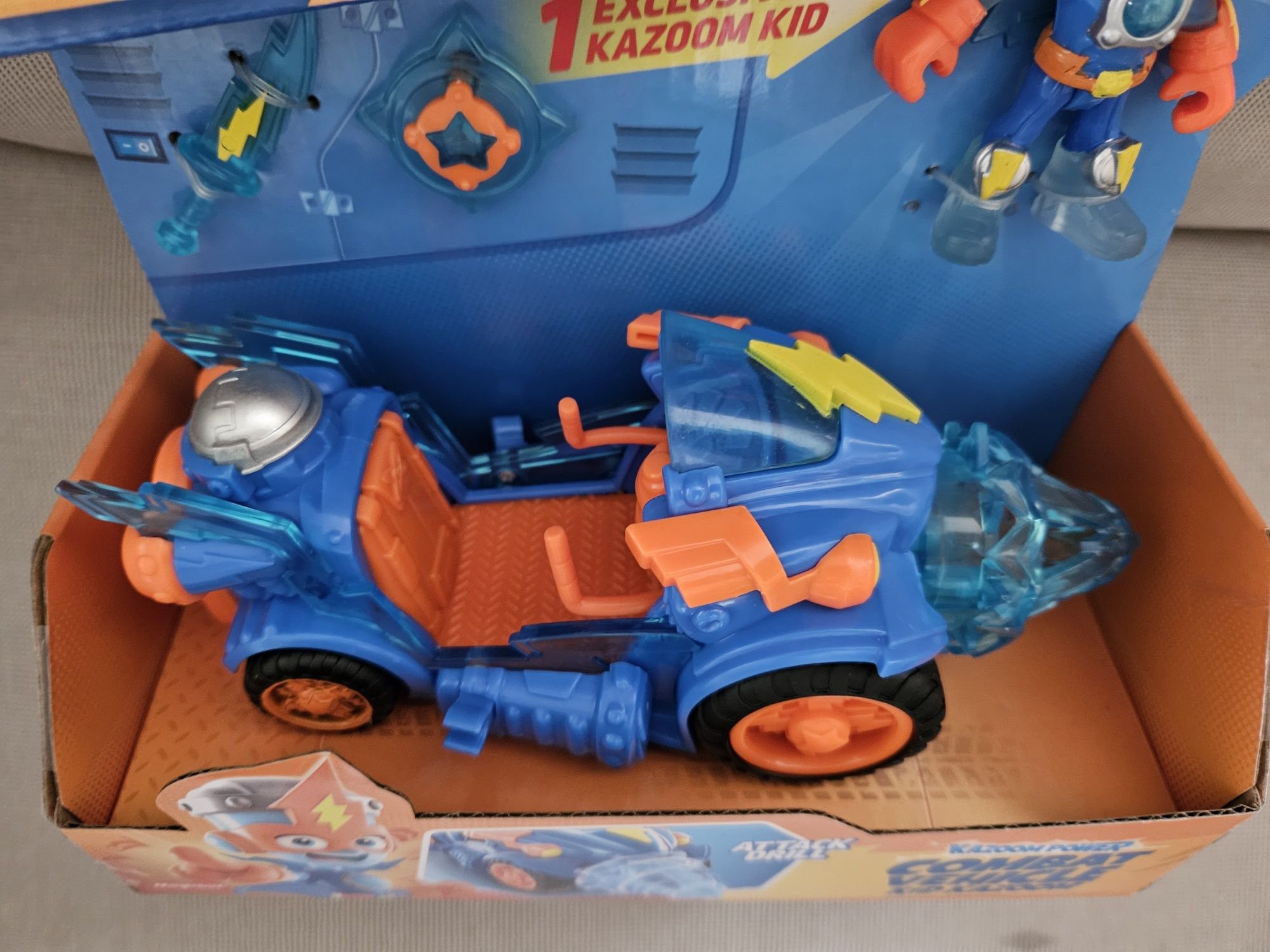 Superzings Kaboom vehicle superthings figurka pojazd bojowy rider