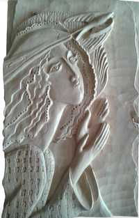 Płaskorzeźba Anioł z jaskółką