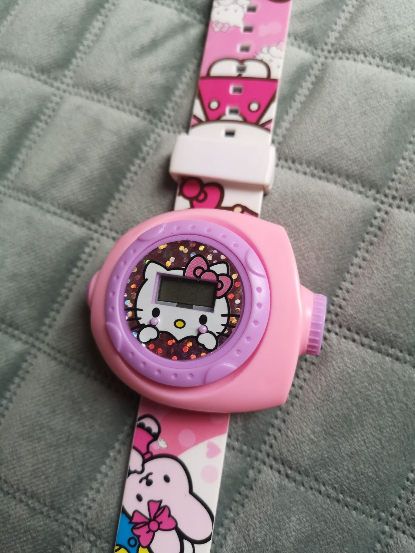 Zegarek dla dziewczynki elektroniczny  hello Kitty