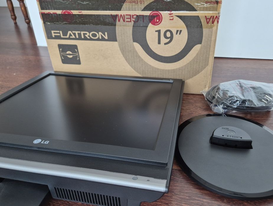 Monitor + TV LG 19" 55cm