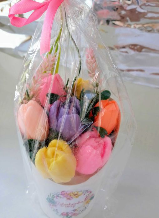 Цветочный букет из мыла ручной работы 7 тюльпанов, сувенир на подарок