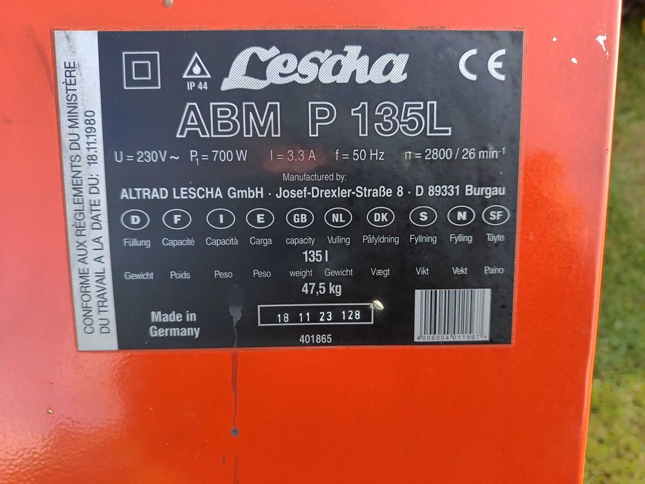 Betoniarka 230 volt,135 l.