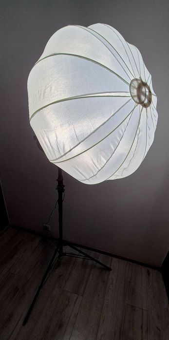 Lampa studyjna fotograficzna LED RGBW
150W SOFTBOX do zdjęć + statyw