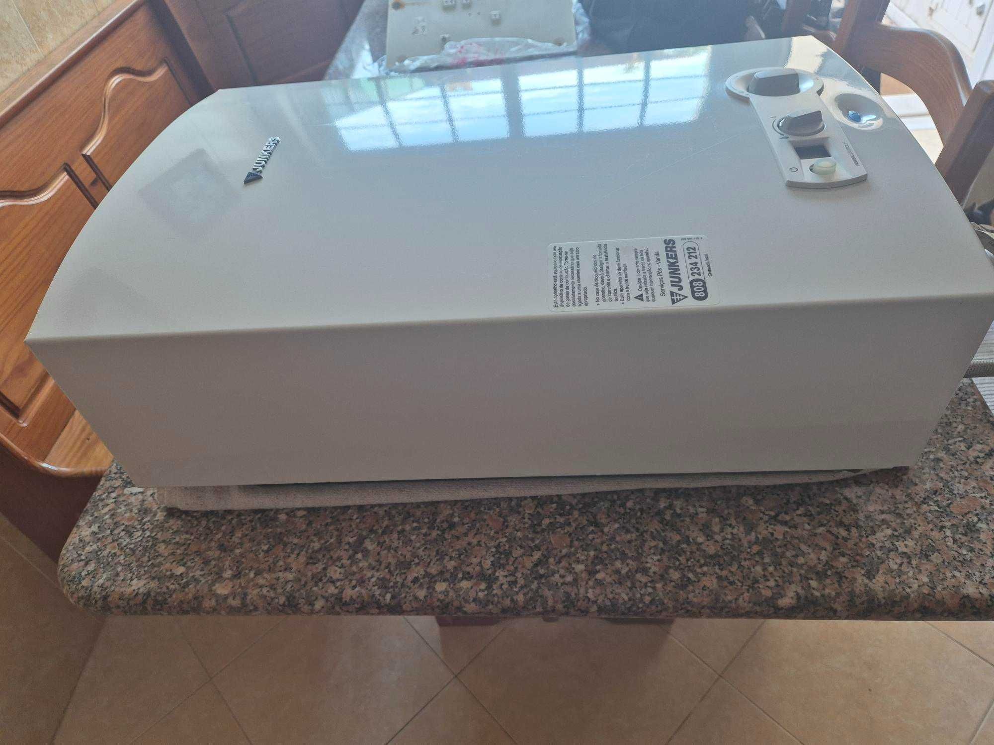 Esquentador Junkers Minimaxx WRD 17-2 KME (17 Litros)