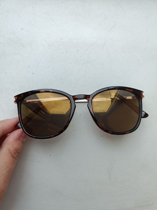 Сонячні окуляри wayfarer