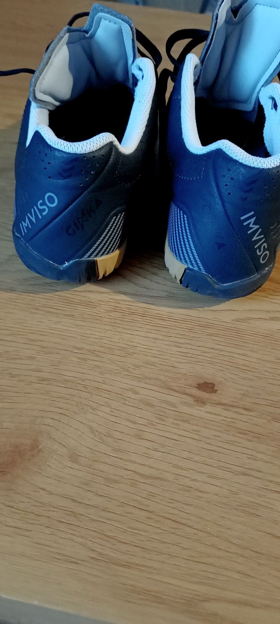 Buty chłopięce halowe