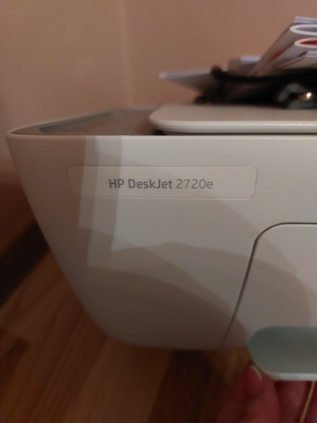 Продаю принтер HP Deskjet 2720e