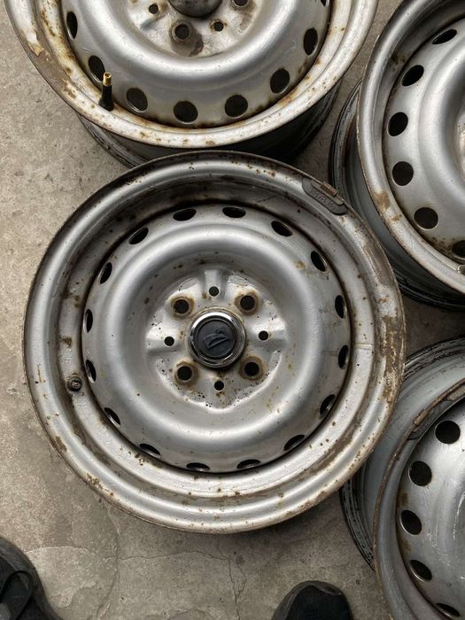 Диски R 13 4/98(100) ВАЗ, DAEWOO, рівні, без ремонтів