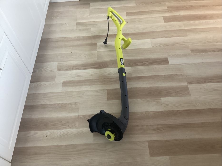 Podkaszarka do trawy ROBI