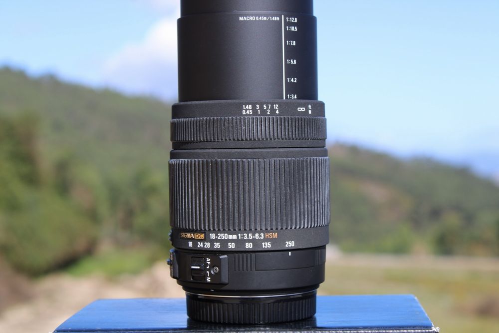 Sigma 18-250mm F/3.5-5.6 DC OS (Canon EF)