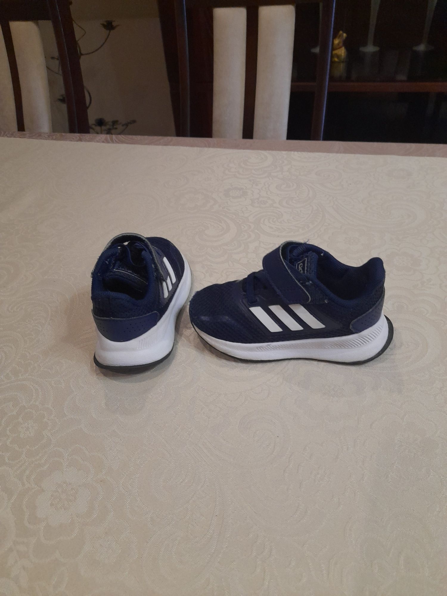 Adidasy chłopięce