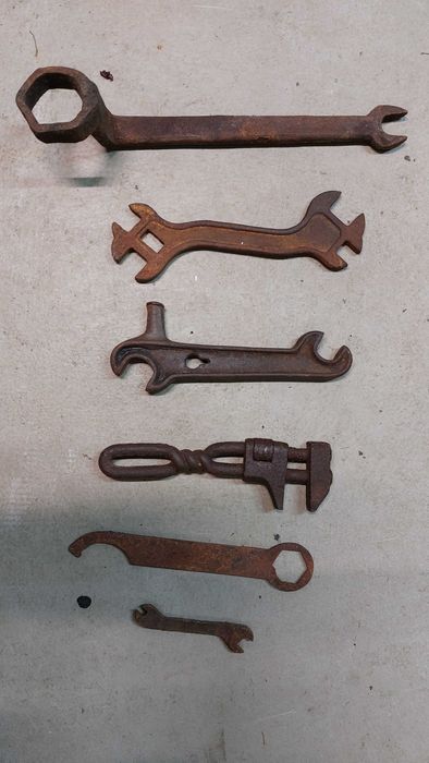 Stare klucze warsztatowe różne rozmiary