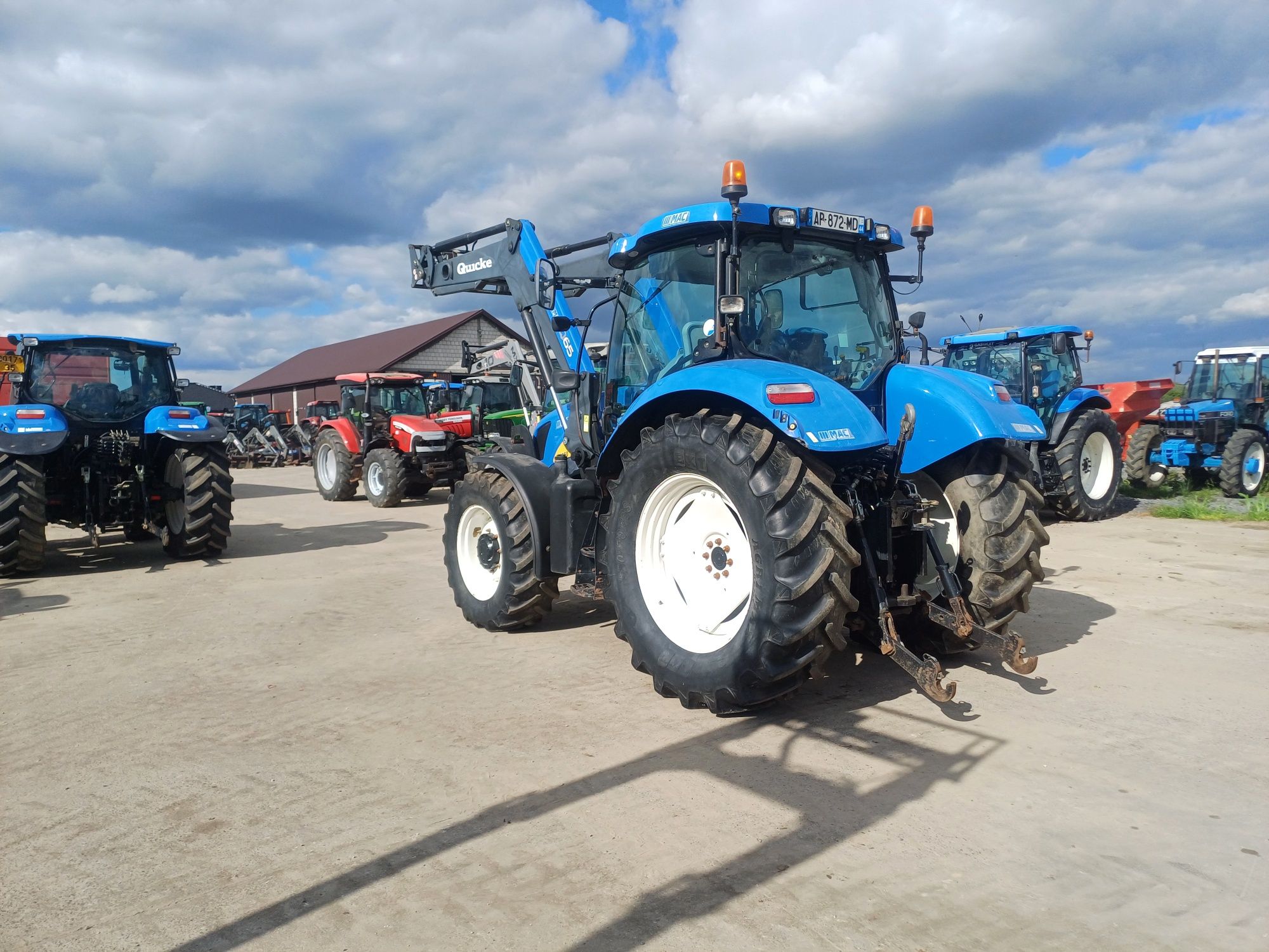 New Holland T6050 orginał ładowacz sprowadzony T6010 TS125 Case maxxum