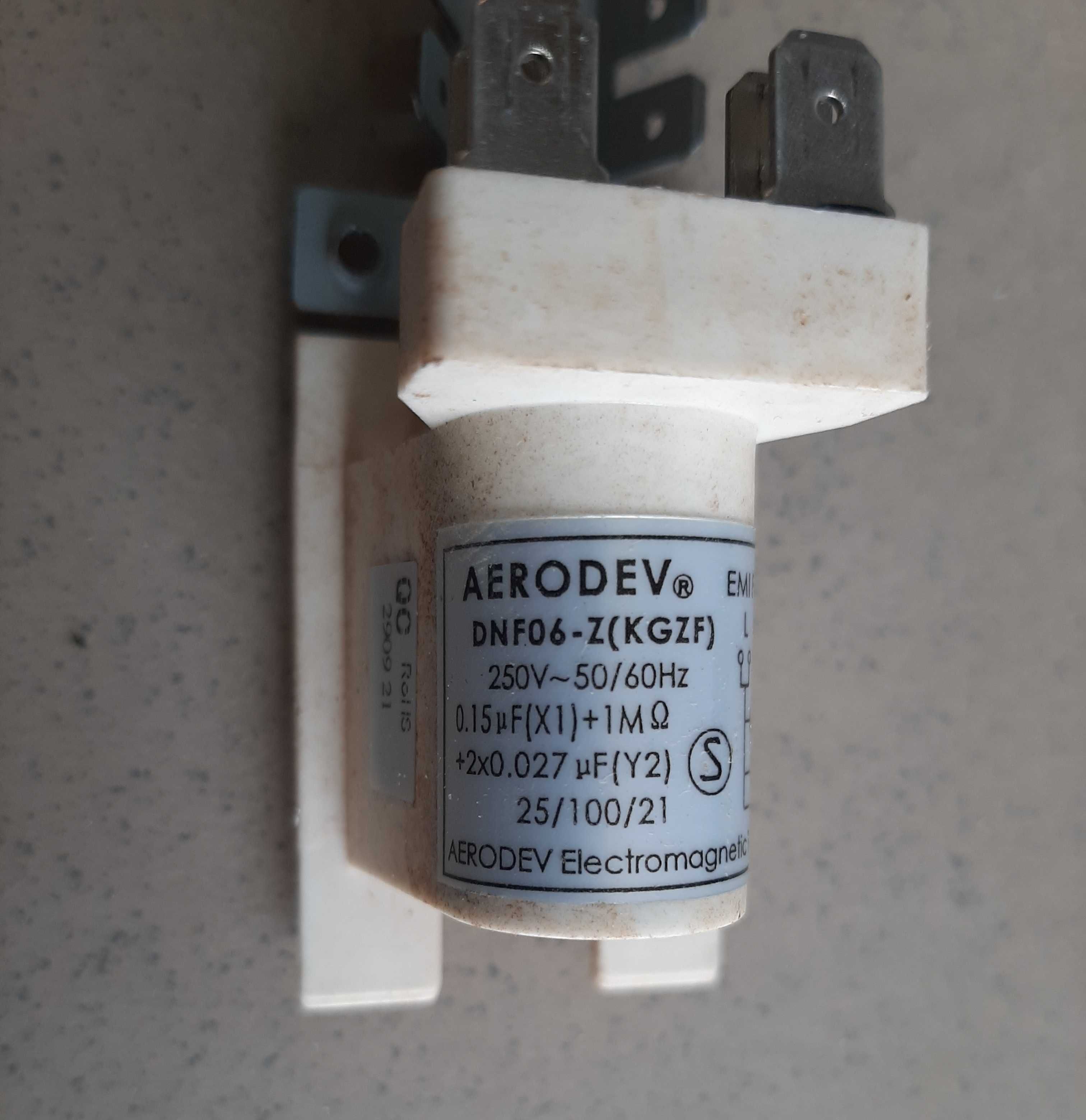 Kondensator przeciwzakłóceniowy Beko DIS 1501