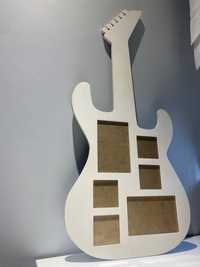 Gitara drewniana ramka na zdjęcia biała