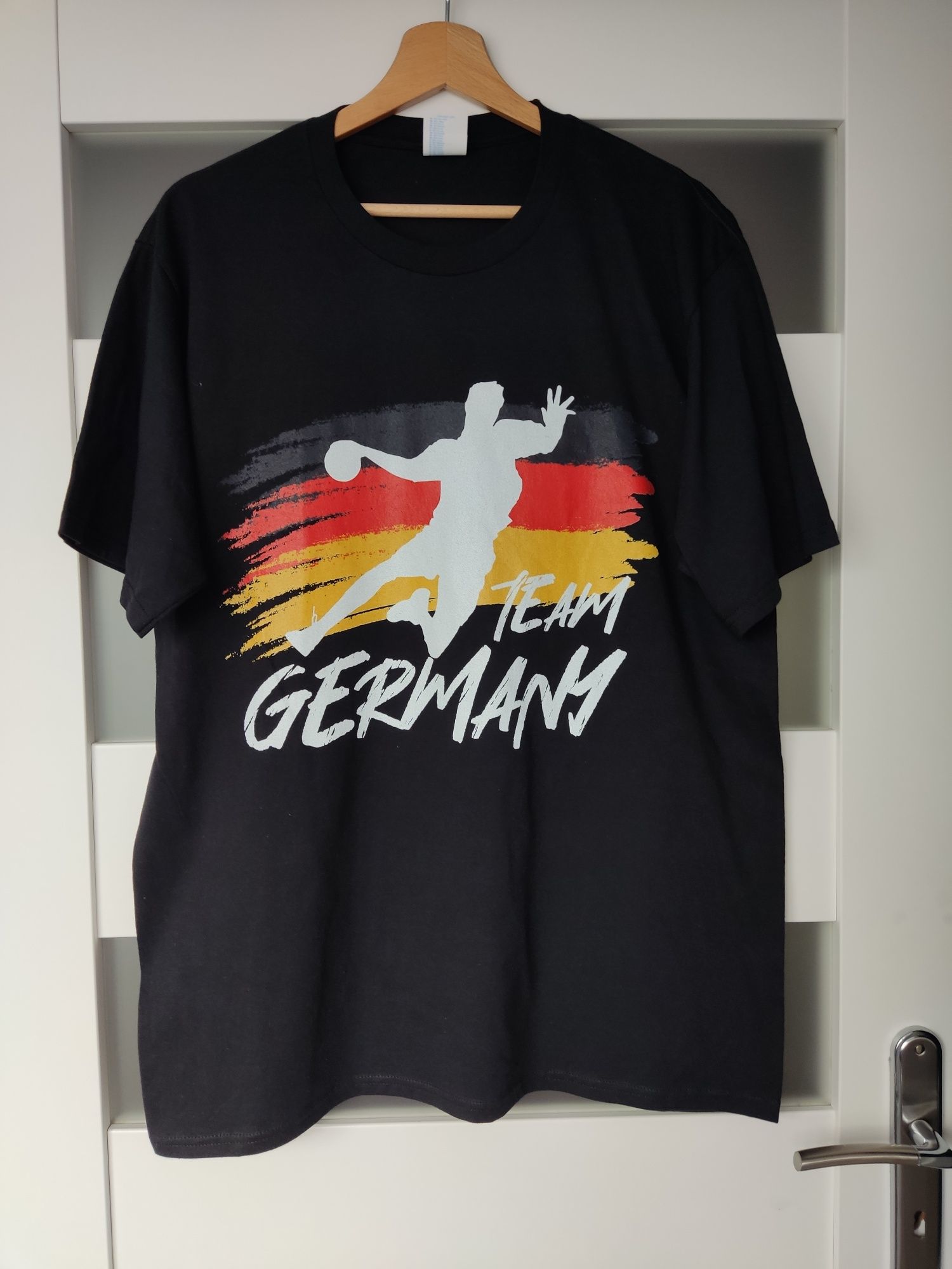 Koszulka t-shirt uniseks rozmiar L czarna z nadrukiem