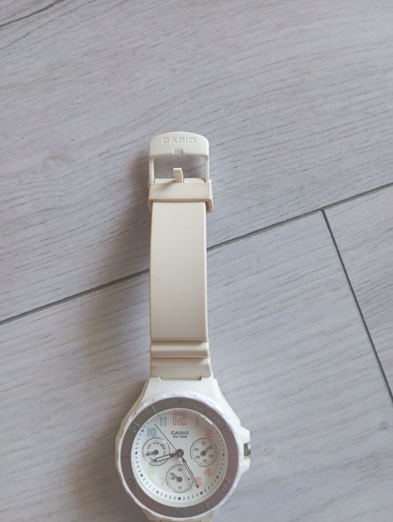 Zegarek Casio LRW-250