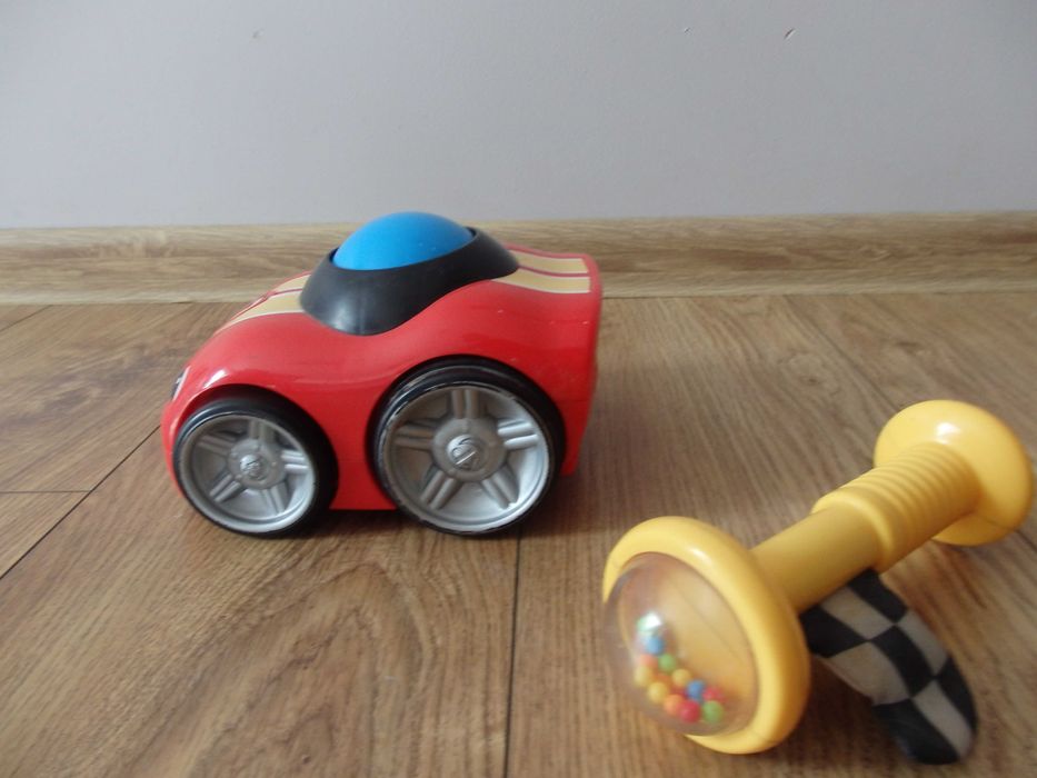 Wyścigówka  Fisher Price  sterowana grzechotką