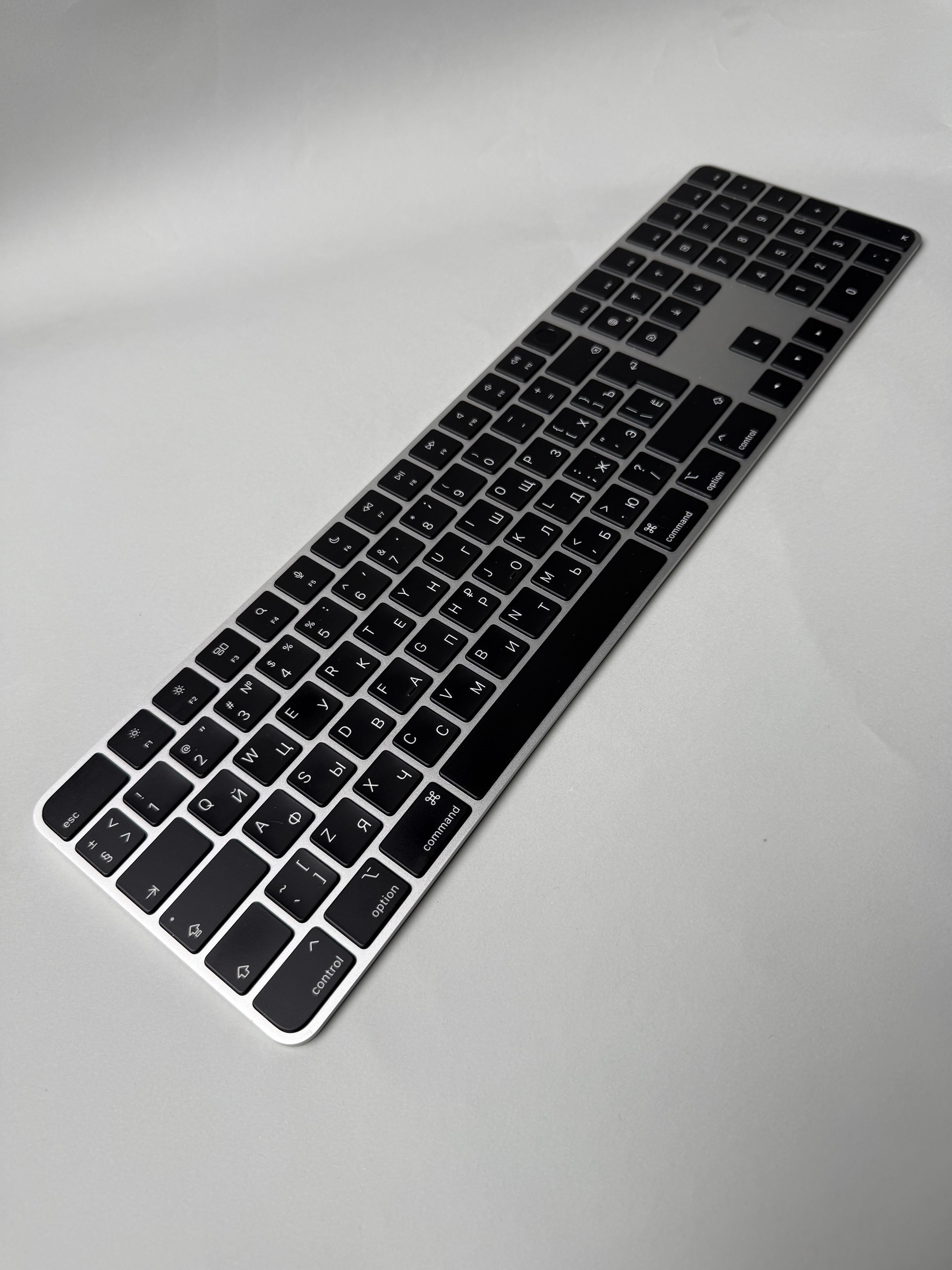Apple Magic Keyboard з NumPad і Touch id (вживана)