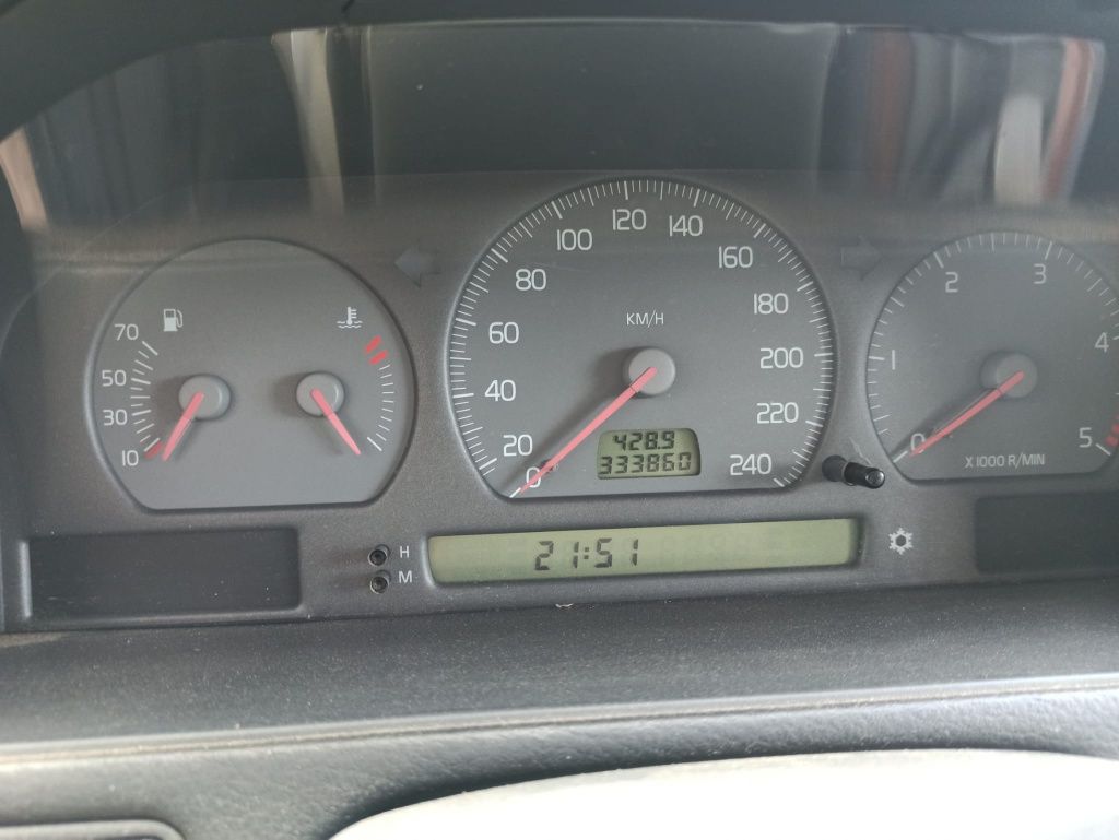 S70 2.5 TDI    .