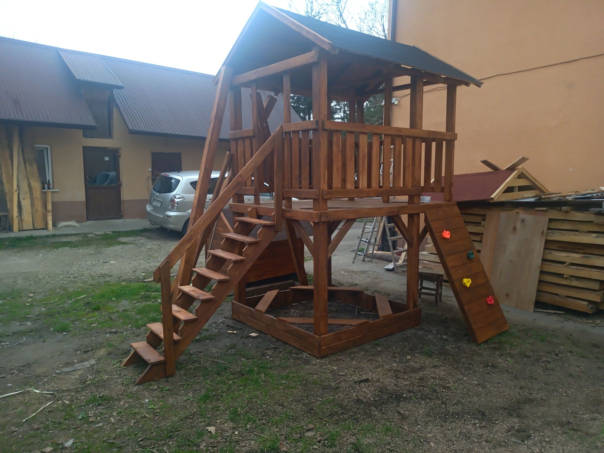 Domek, Plac zabaw dla dzieci