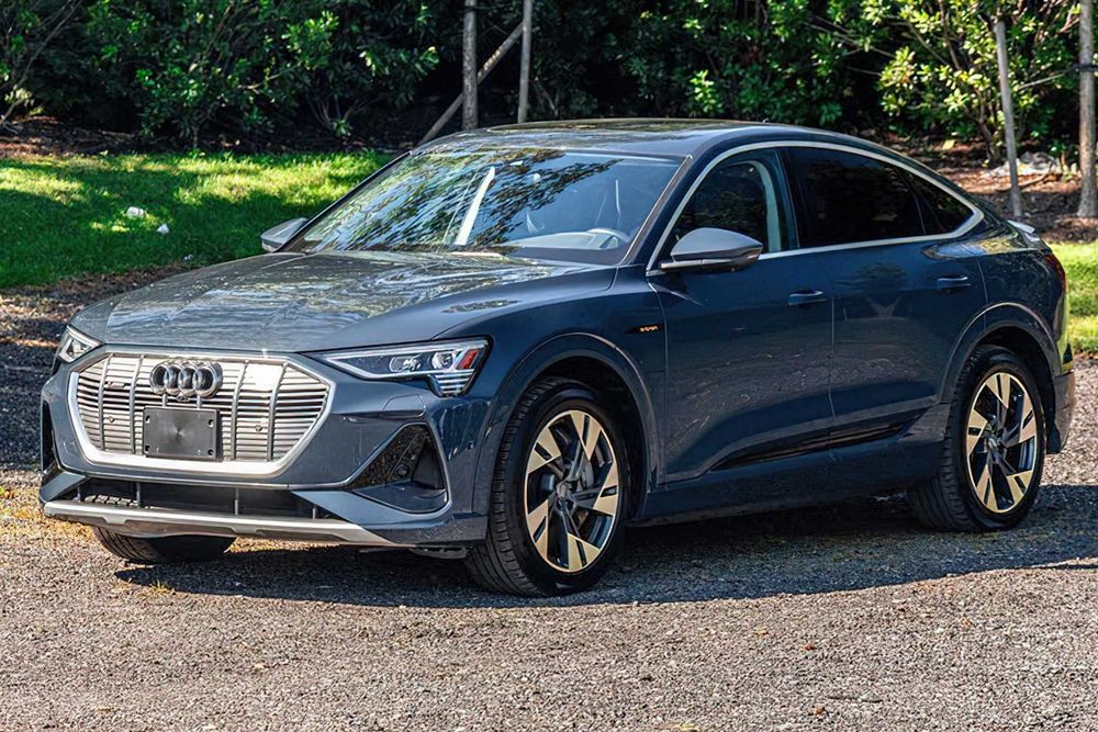Audi E-Tron Sportback      2021