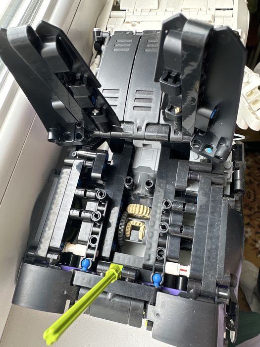 Конструктор машина на радіокеруванні