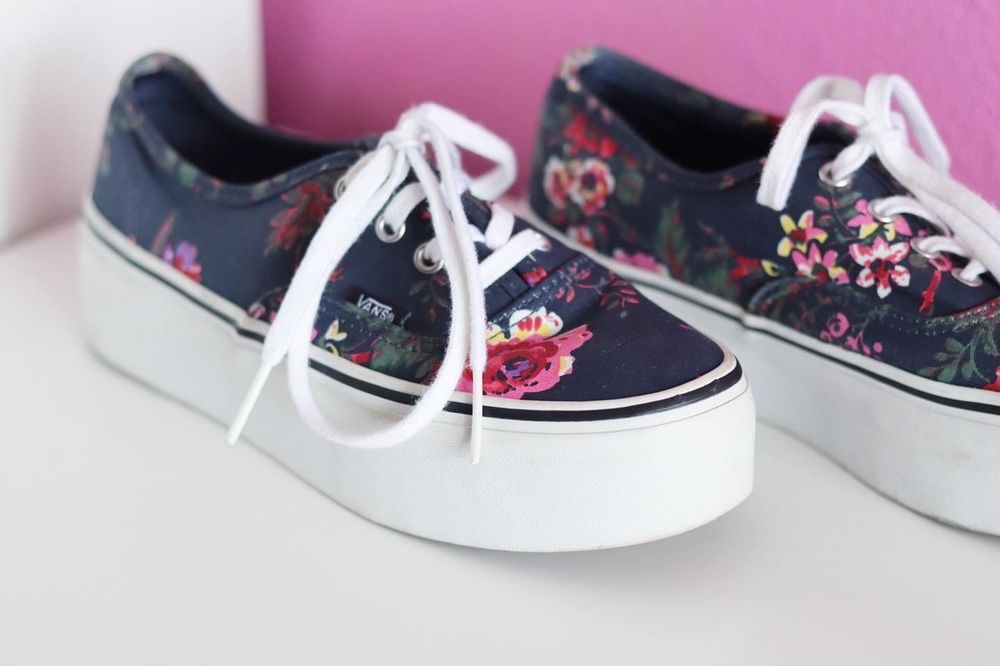 Vans floral plataforma