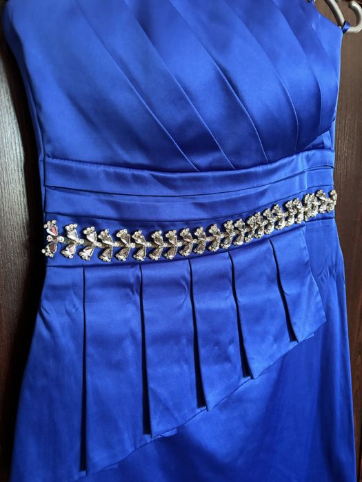 Продам вечірню сукню