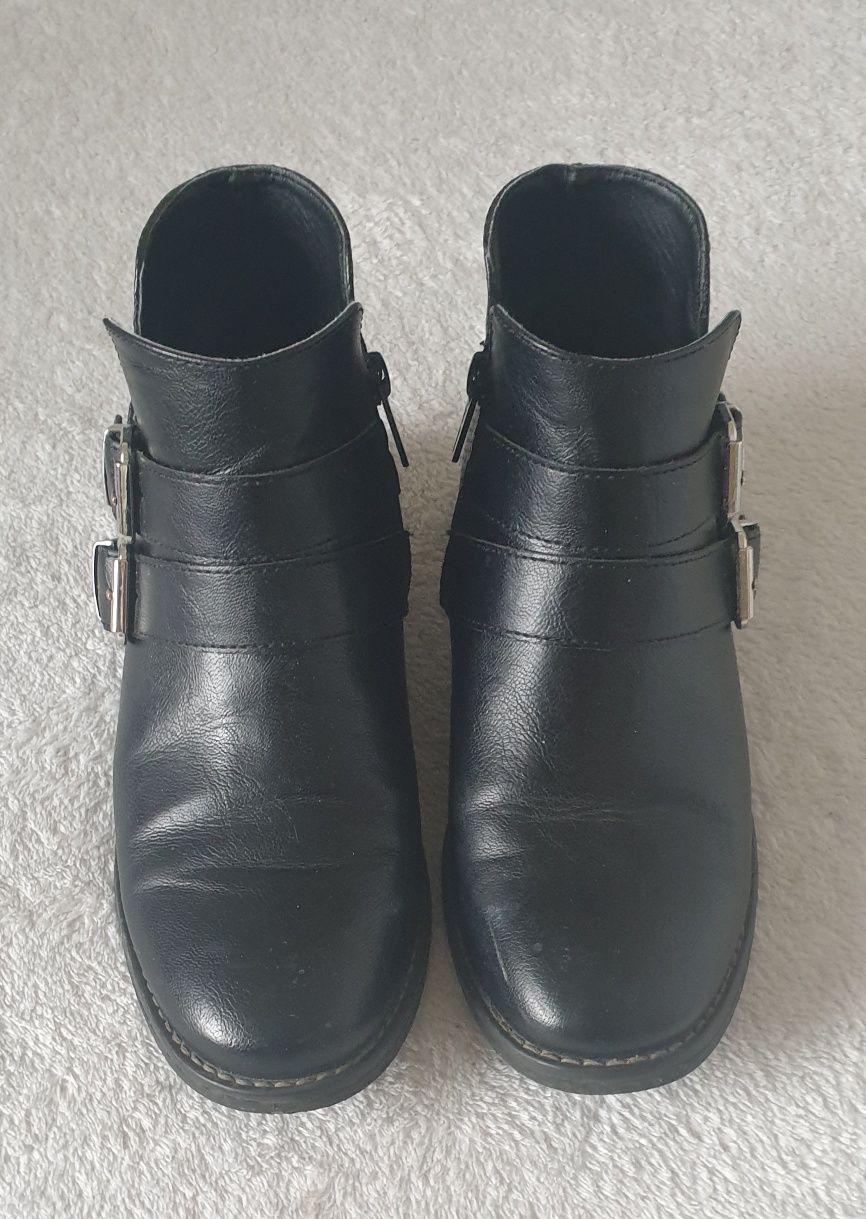 Botki Clara Barson r.37