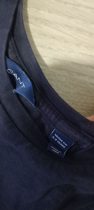 4 Sweats em algodão tamanho 4/5  para menino da Gant e Tommy