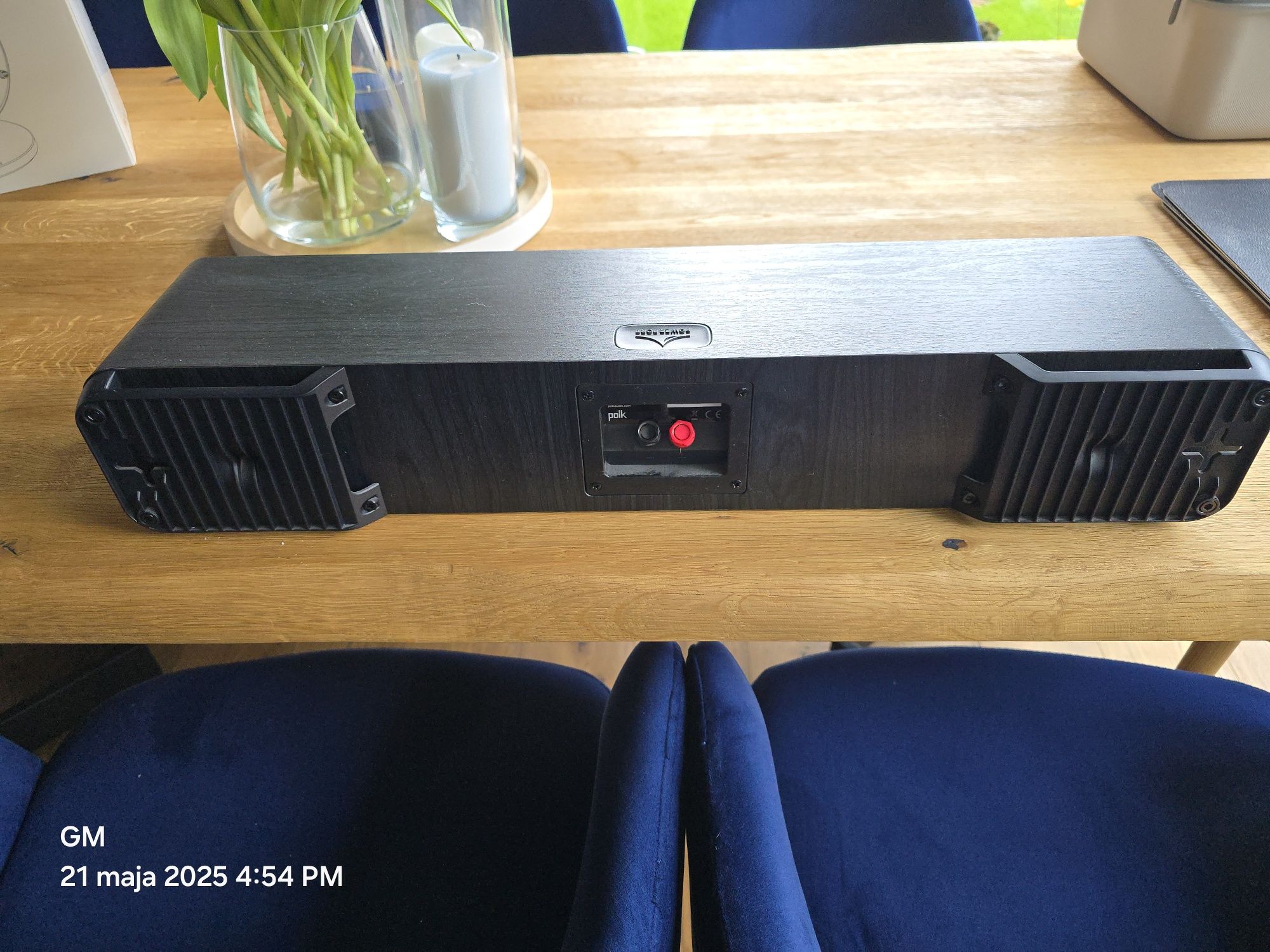 Glosnic centralny do kina domowego Polk Audio Signature es35e