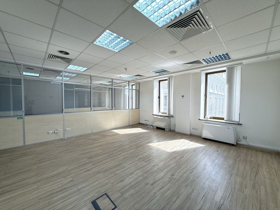 Здам Без%‼️Офіс з ремонтом.ул.Б.Хмельницького,Золоті Ворота,Театральна