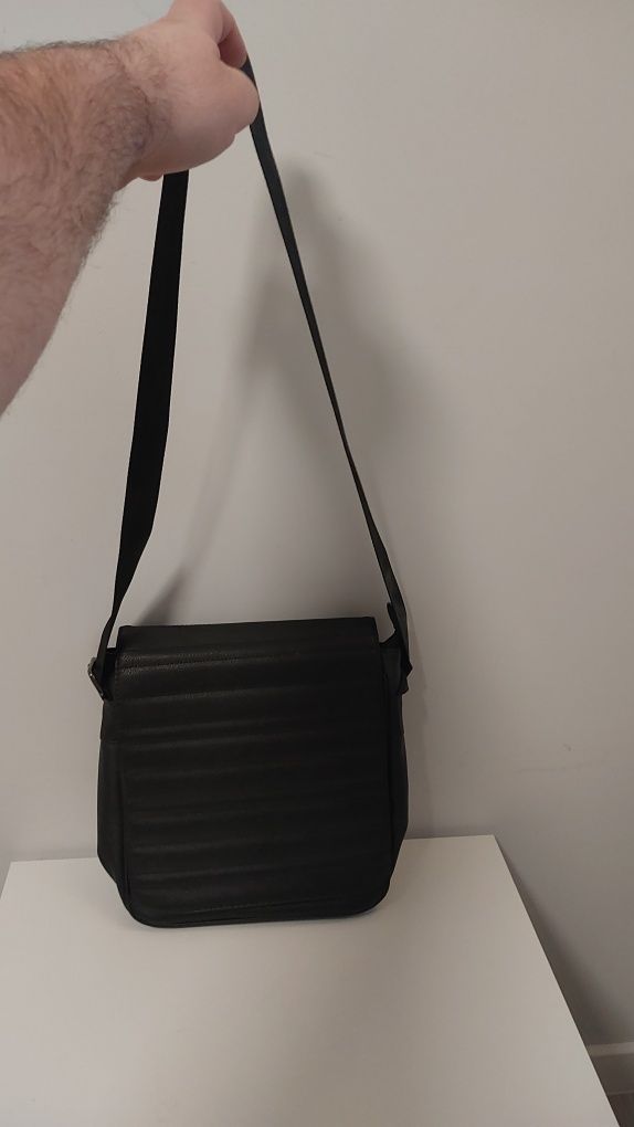 Torebka listonoszka saszetka męska nowa,bardzo pojemna wymiar 27x27