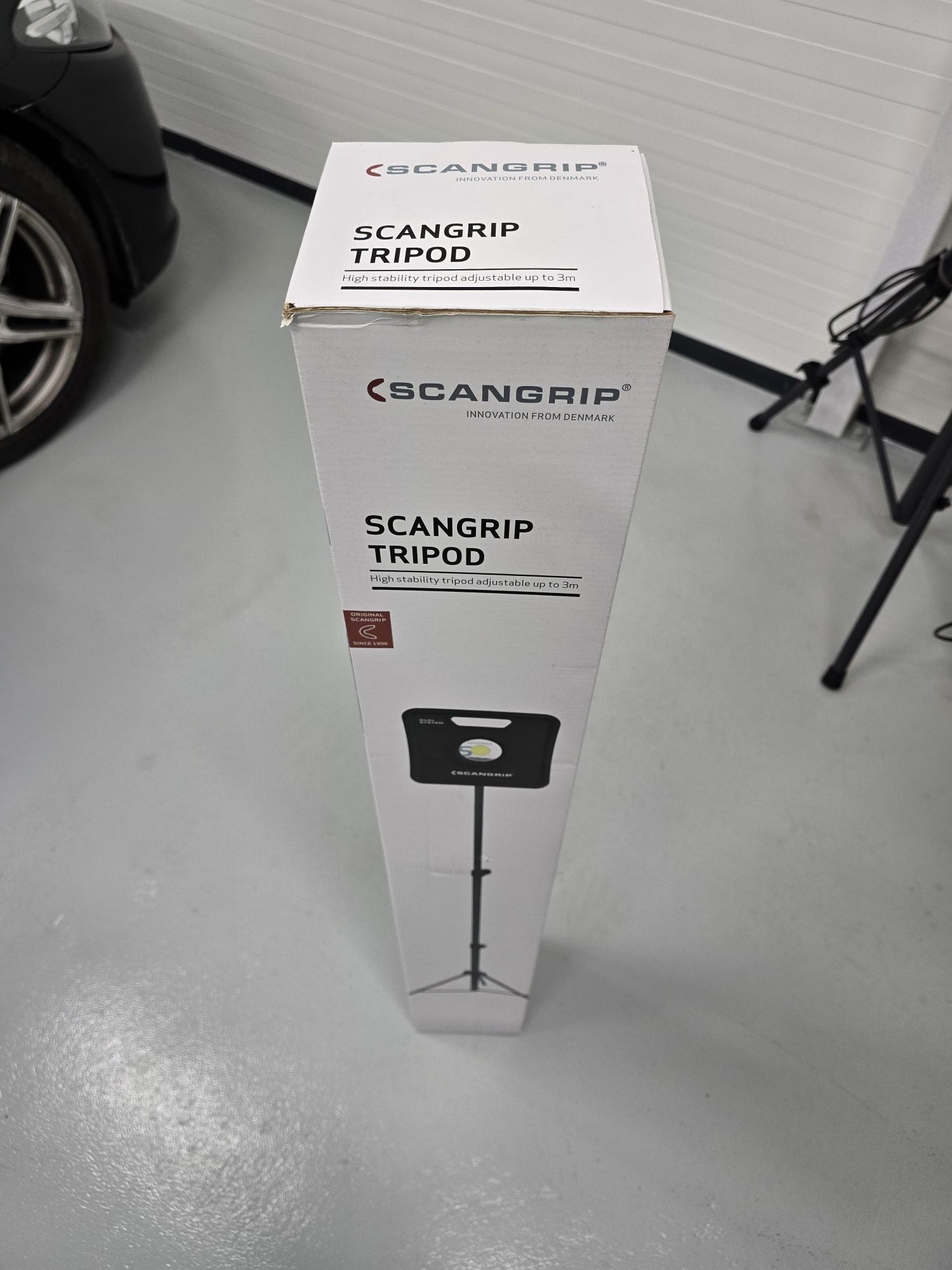 Statyw SCANGRIP 1,35m-3m detailing (bez halogenu)