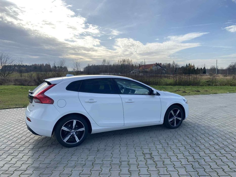 Volvo V40 Polecam