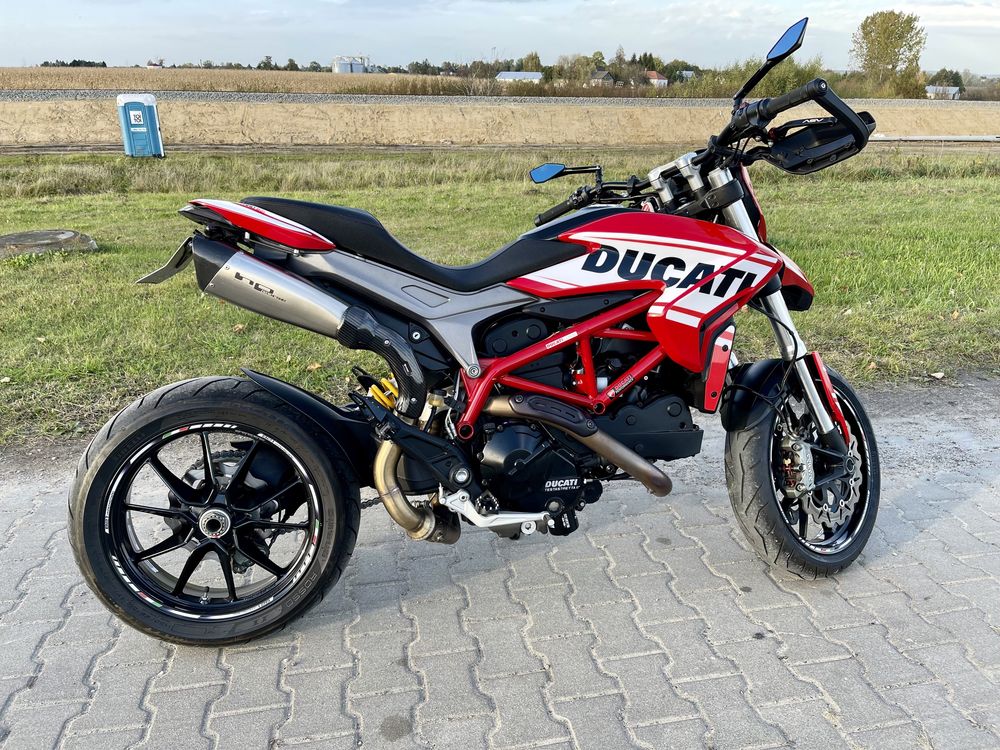 Ducati Hypermotard 821