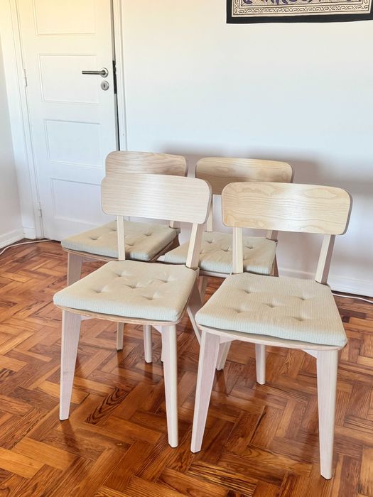 IKEA Lisabo mesa de jantar e 4 cadeiras